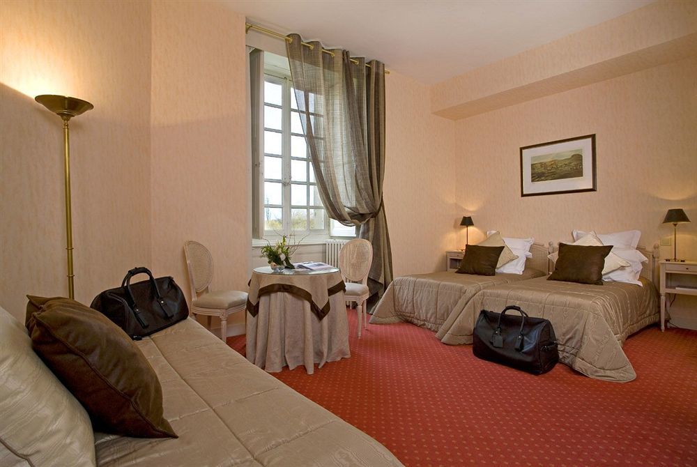 Hotel Chateau Golf Des Sept Tours Курсель-де-Туре Номер фото